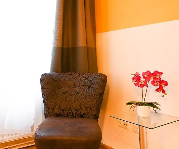Spacious For 4 Near Ringstrasse & Metro U2 דירה וינה
